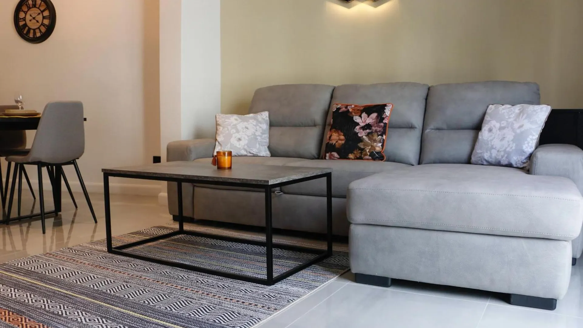 Alpha Apartment Pietà